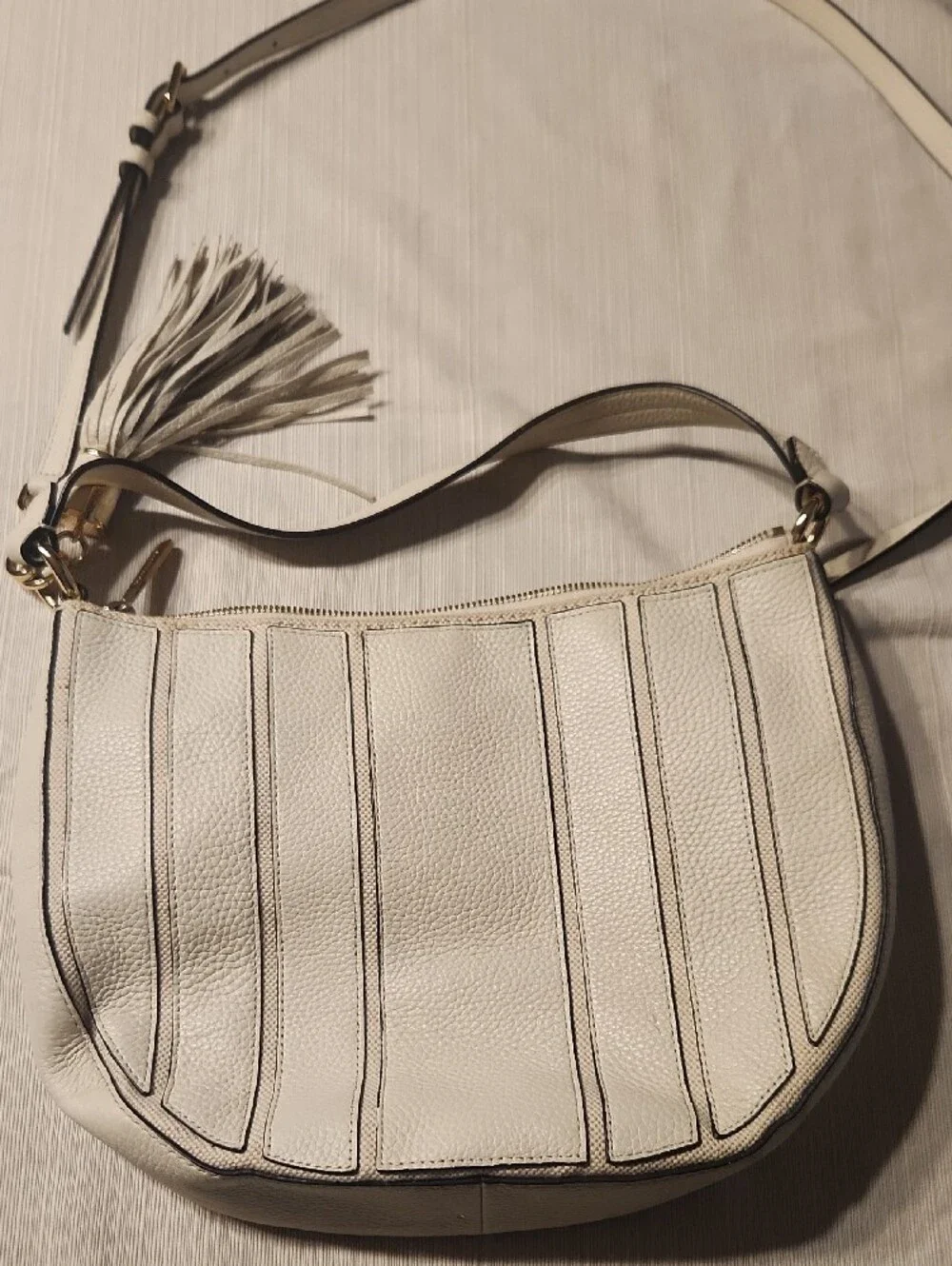 Michael Kors Cream Leather Shoulder Bag with Gold Hardware